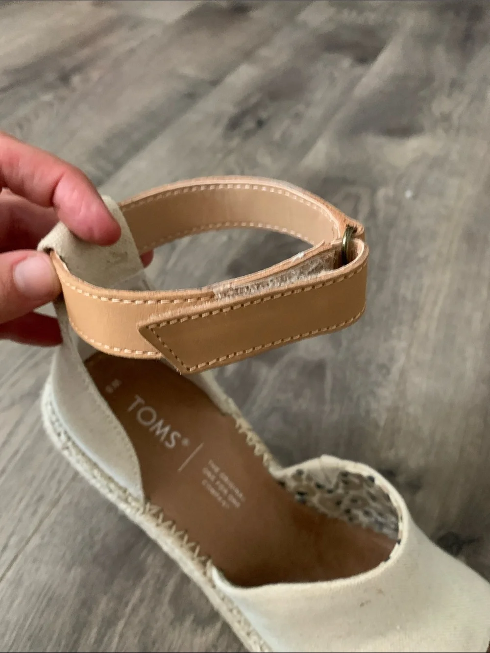 Toms excellent used